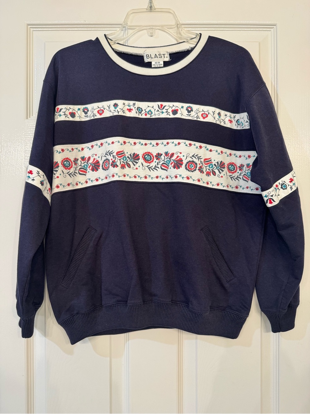 Vintage 90’s Navy Folk-Style Floral Print Crewneck Sweatshirt